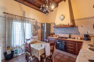 Chalet en venta en Zubia (La)