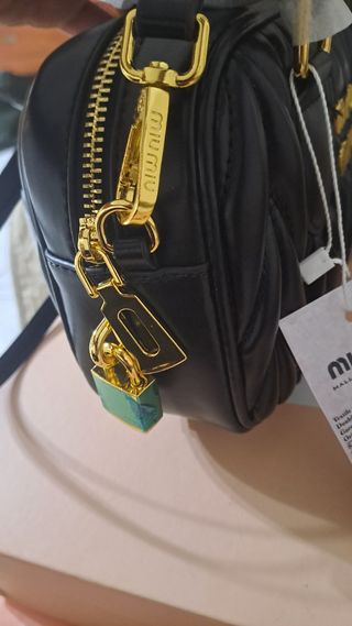 Borsetta Miu Miu nera e oro