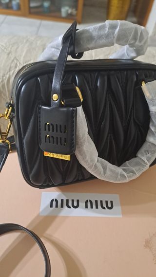 Borsetta Miu Miu nera e oro