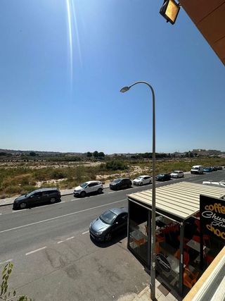 Oficina en alquiler en Huércal de Almería
