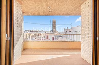 Piso en alquiler en Ensanche - Diputación en Alicante