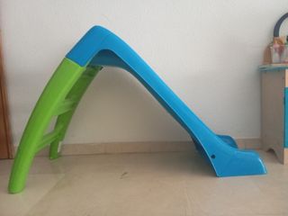 Tobogán infantil azul y verde