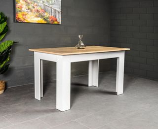 Set nórdico de mesa con 4 sillas