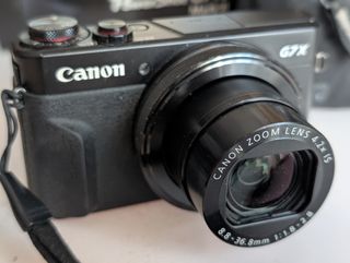 Canon PowerShot G7X Mark II negra