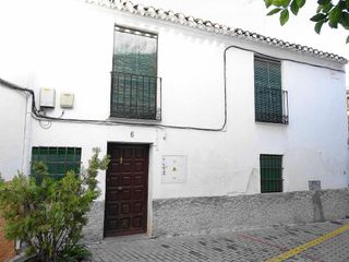 Villa en venta en Zubia (La)