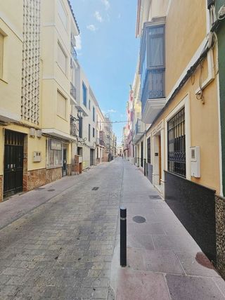 Local comercial en venta en Cabra