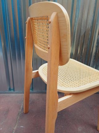 Sillas de comedor de madera y ratán