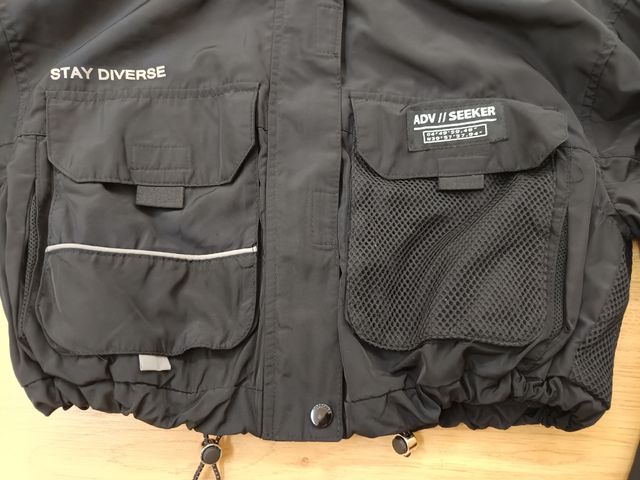 Chaqueta Negra Bershka