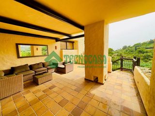 Edificio en venta en San Luis de Sabinillas en Manilva