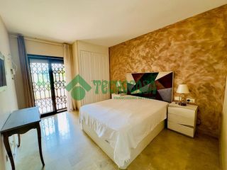 Edificio en venta en San Luis de Sabinillas en Manilva