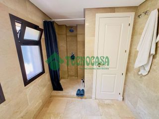 Edificio en venta en San Luis de Sabinillas en Manilva