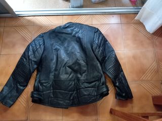 Chaqueta de moto de cuero negra