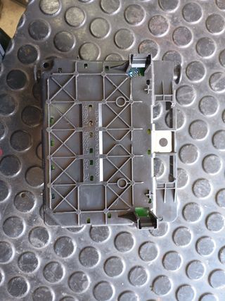 Caja relés/ Fusibles Citroen/Peugeot