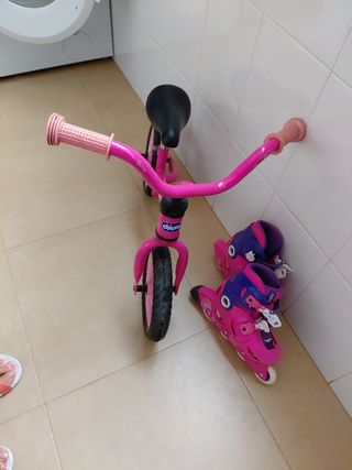 Lote patines y bicicleta infantil rosa