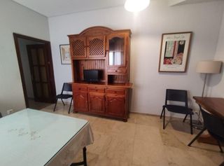 Piso en alquiler en Zona Centro en Córdoba