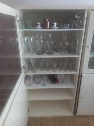 1 Mueble completo IKEA Blanca y Cristal