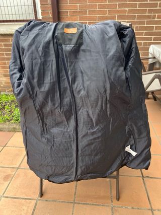 Abrigo de plumas de señora negro