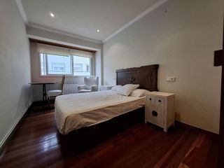 Piso en alquiler en Ensanche - Sar en Santiago de Compostela