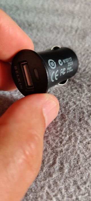 Cargador USB para coche Belkin