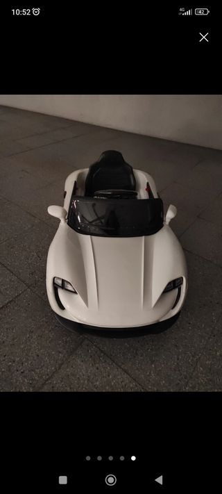 Coche a batería con mando