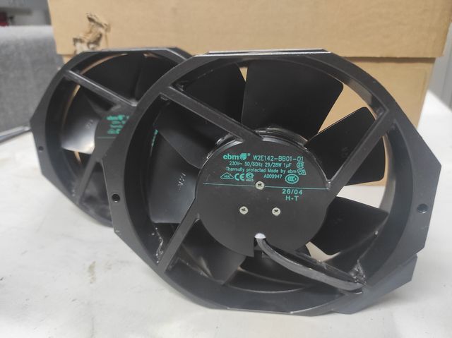 2 Ventiladores Extracción ebm-papst W2E142-BB01-01