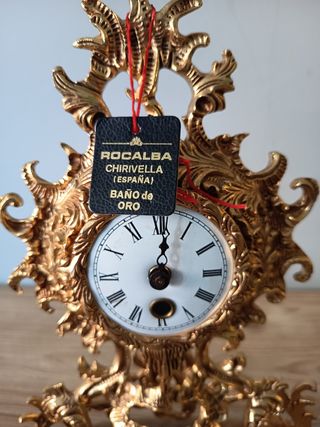 Reloj Ornamental Bañado en Oro