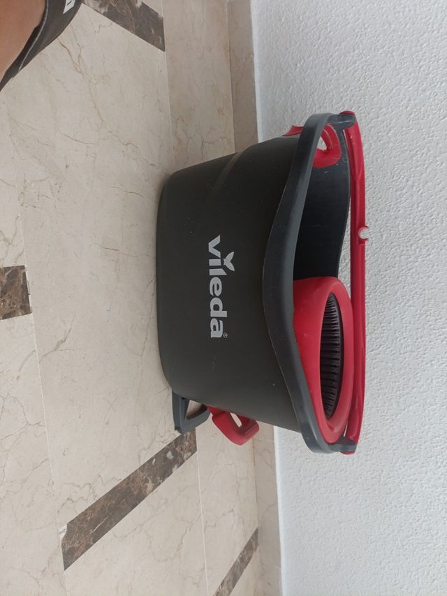 Cubo de fregona marca vileda