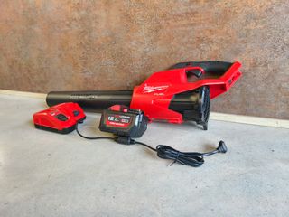 Soplador Milwaukee M18 FBL FUEL