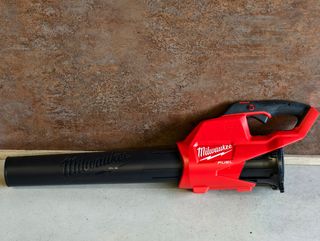 Soplador Milwaukee M18 FBL FUEL