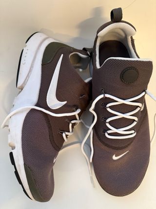 Zapatillas Nike Marrones y Verdes