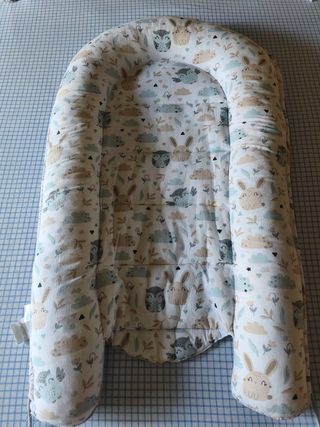 Nido para bebé con estampado de animales