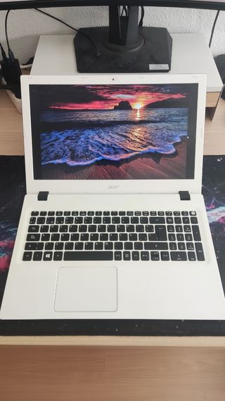 Portátil Acer Aspire E5-573G Blanco
