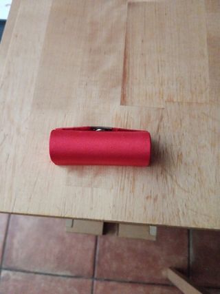 Funda para pintalabios roja