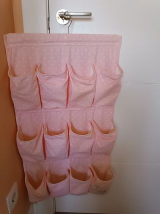 Percha zapatero para bebés