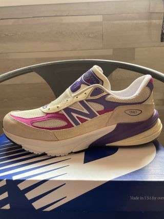 New Balance 990 V6 Beige/Morado - Casi Nuevas