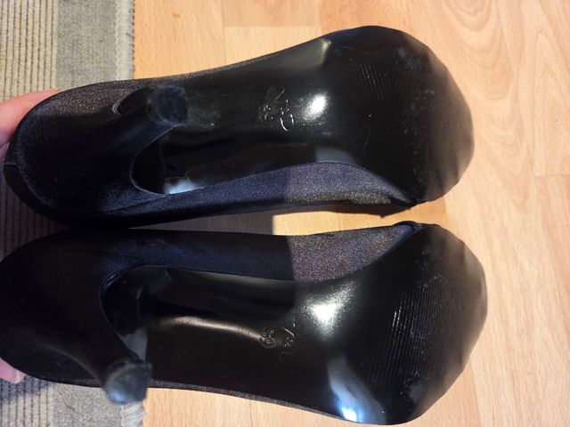 Zapatos de tacón Victoria D negros