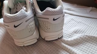Nike Vomero Blanco Plata