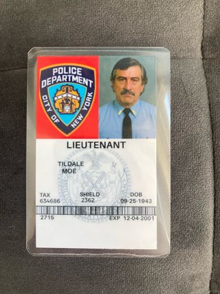 Prop Replica Tesserino Nypd Moe Tilden