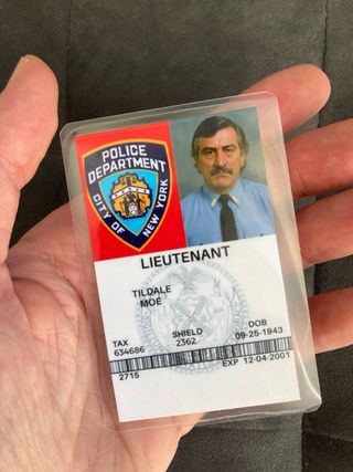 Prop Replica Tesserino Nypd Moe Tilden