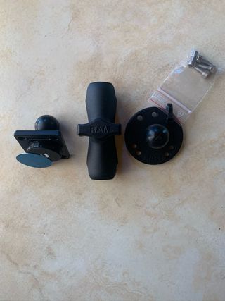 Pinza RAM universale con magnete