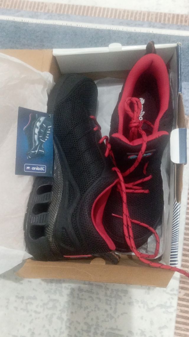 Zapatos de trabajo Anibal negros