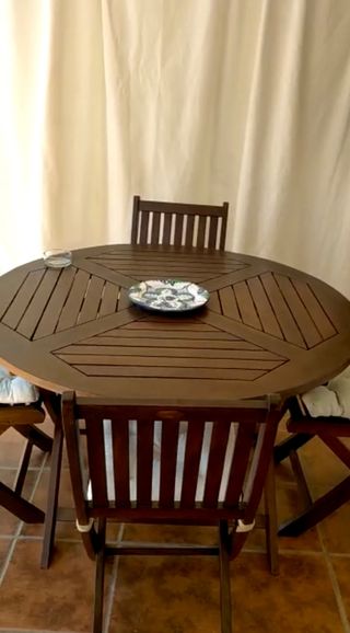 Mesa de madera con 4 sillas, Tropic Eternia 