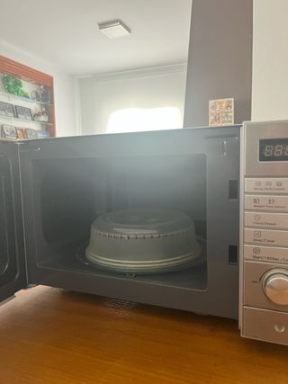 Microondas Umi 700W grill microwave