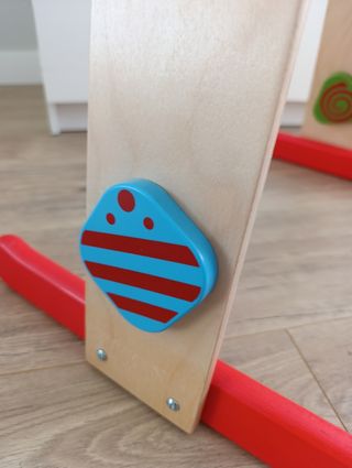 Gimnasio para bebés de madera