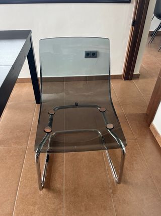 Set da pranzo con tavolo e 4 sedie, mobile tv e buffet
