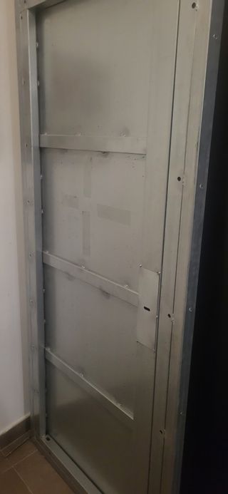 Puerta antiokupa alta calidad