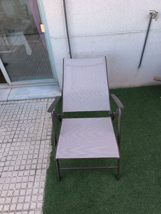 Mesa de jardín de cristal + 4 sillas plegables