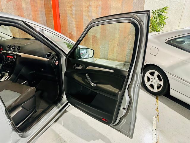 Ford S-MAX 2014