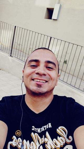 Disponible con autorización de trabajo