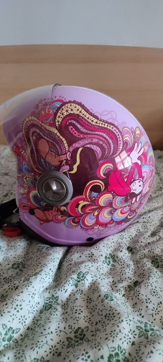 Casco de moto para mujer